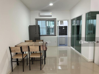 Fully Furnished 3-Bedroom Townhouse in Sena Viva Village, Si Racha