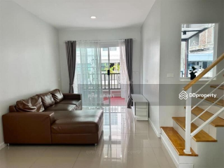 Townhouse for Rent in Sena Viva Village (J City) near Assumption, Si Racha