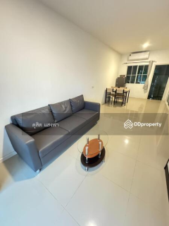 3-Bedroom Townhouse near St. Andrews School, Fully Furnished