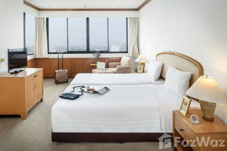 Luxurious 3-Bedroom Hotel Suite with City Views