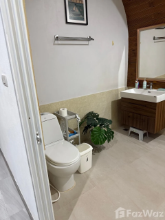 Baan Piam Mongkhon 4-тегі 3 жумектағы бассейінді вилла