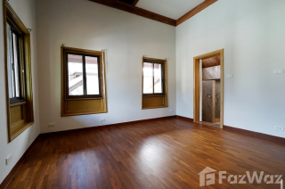 Luxurious 3-Bedroom House with Private Pool in Baan Promsri 2