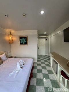 Patong Social Hotel Studio Apartment - Beachside Rental