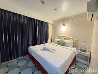 Patong Social Hotel Studio Apartment - Compact Beach Living