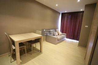 Klass Silom Condo near BTS Chong Nonsi, Resort-Style 1 Bedroom