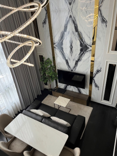Luxurious 2 Bedroom Condo at BTS Thonglor, Modern Design