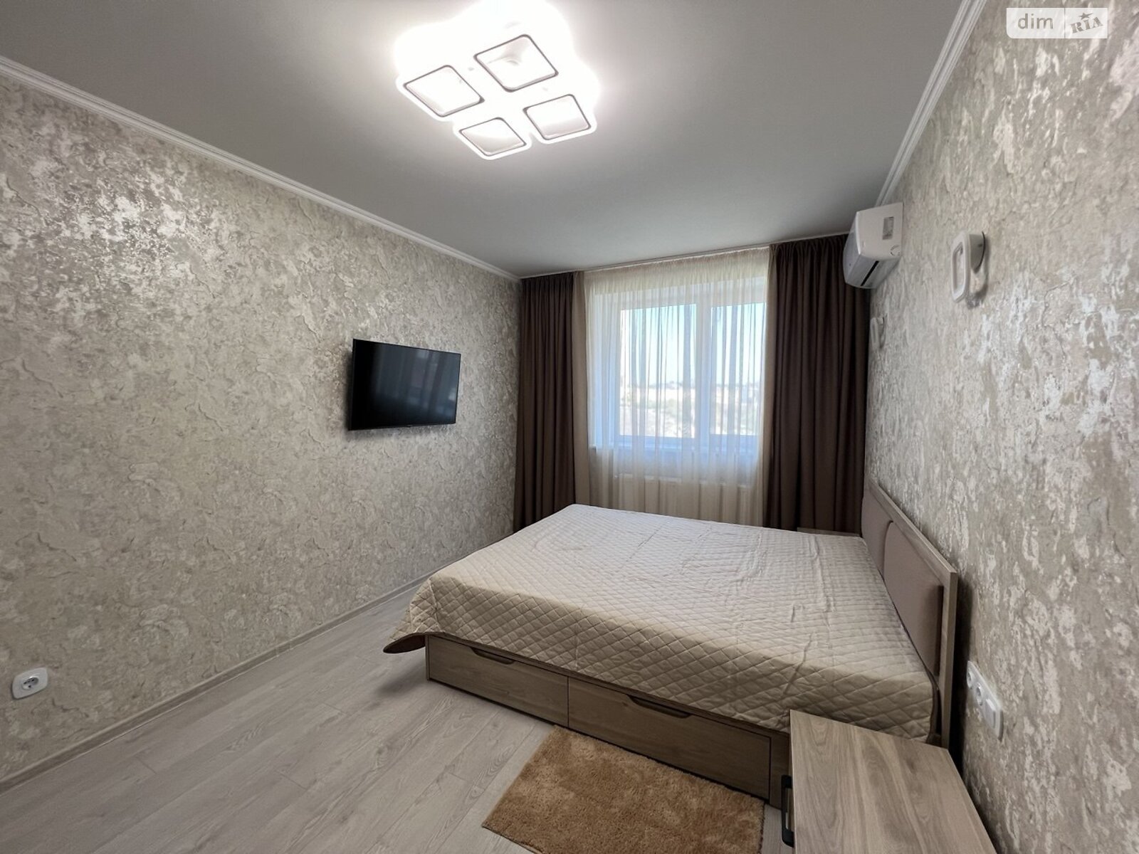 1-Bedroom Apartment with Modern Design and Full Appliance Set