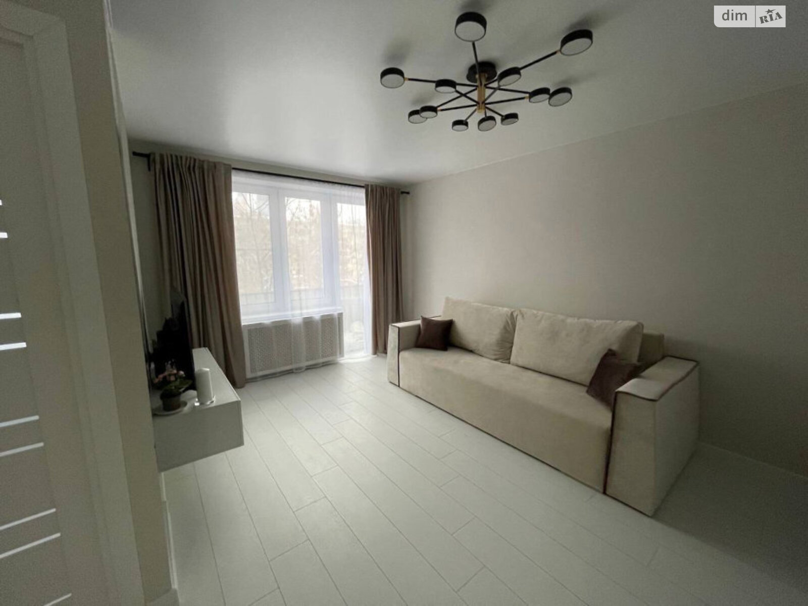 Cozy, Quiet, Warm One-Room Apartment with Good Transport Accessibility