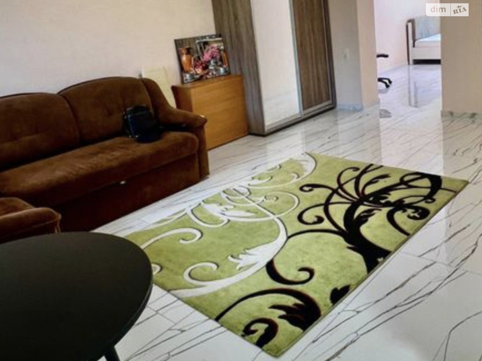 1-Room Apartment near P. Orlika and B. Khmelnitskogo Intersection