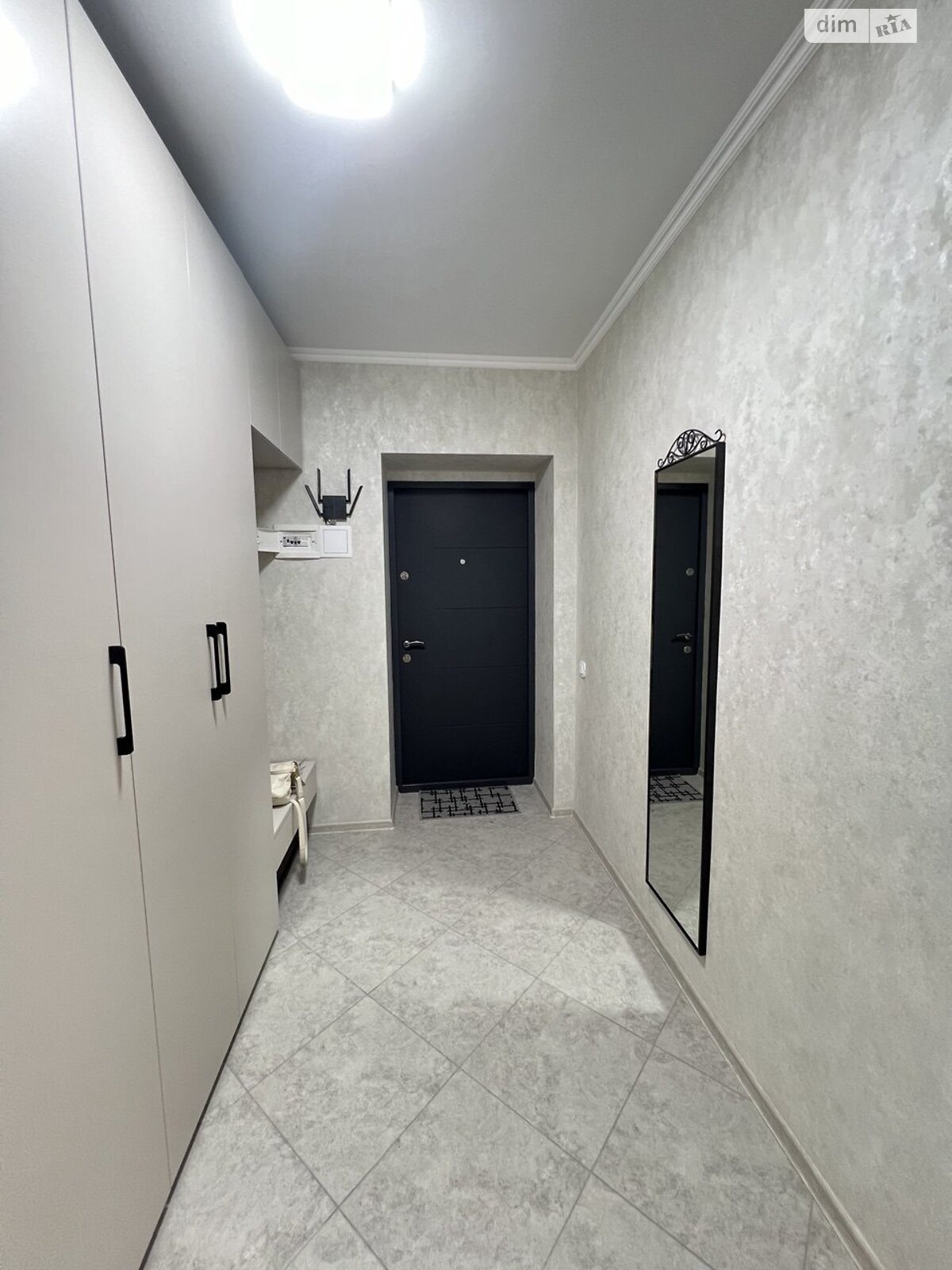 1-Bedroom Apartment with Modern Design and Full Appliance Set