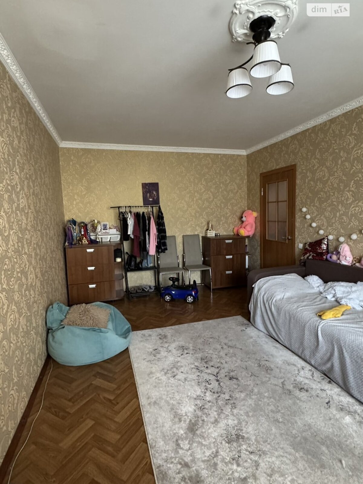 2-Room Apartment in Quiet Residential Area with Infrastructure