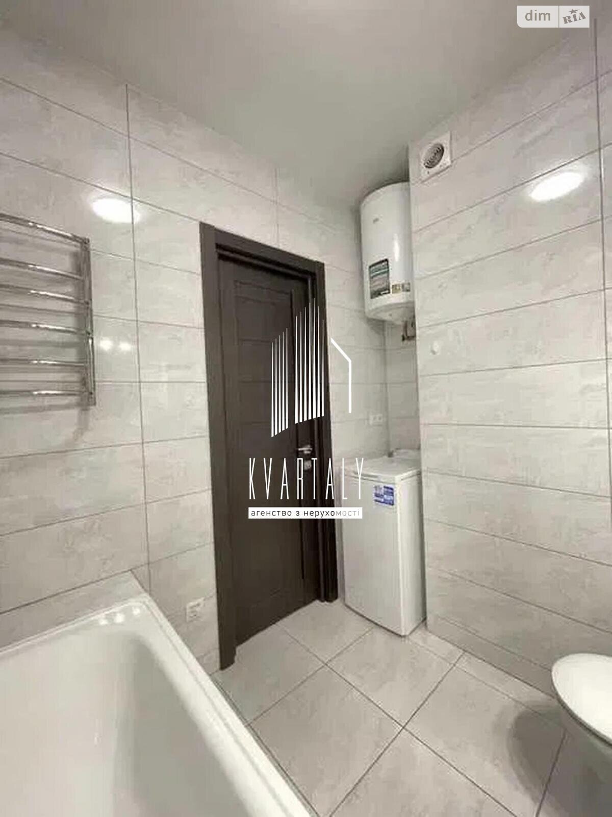 1-Bedroom Apartment in Kyiv, Sofia Rusova Street, Modern Renovation