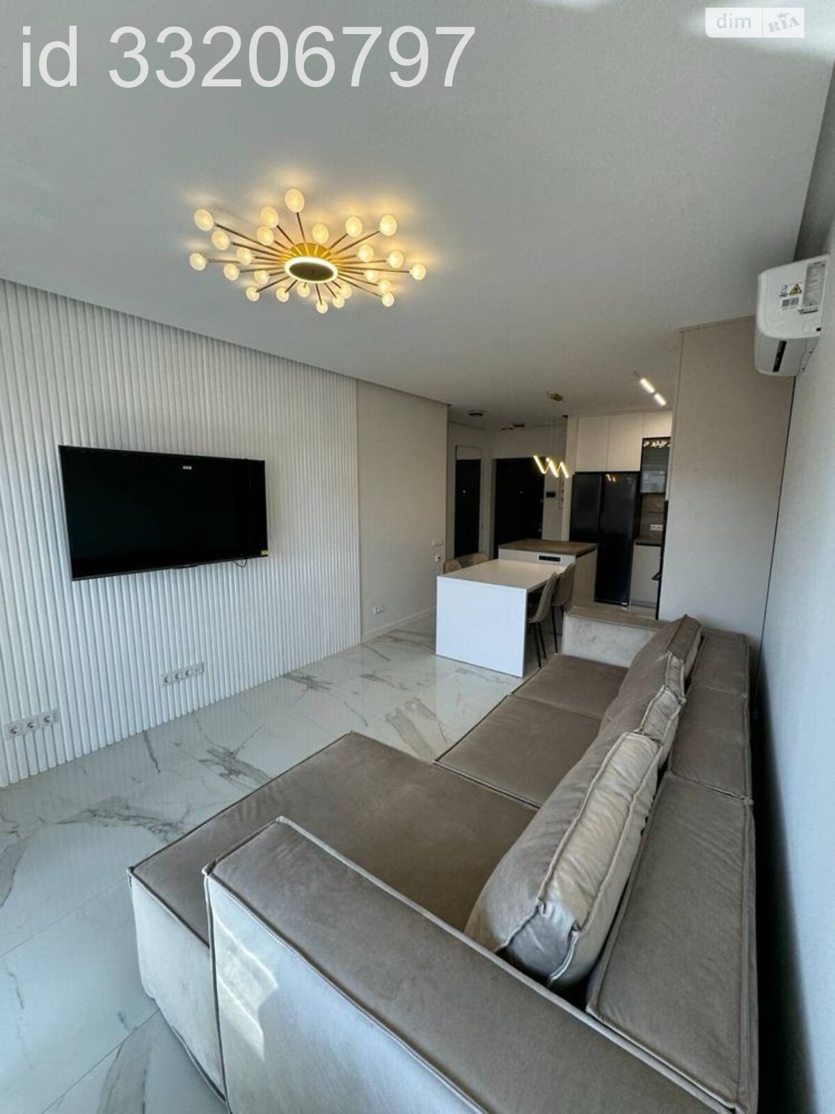 Luxury Apartment in Varshavsky Complex with Designer Renovation