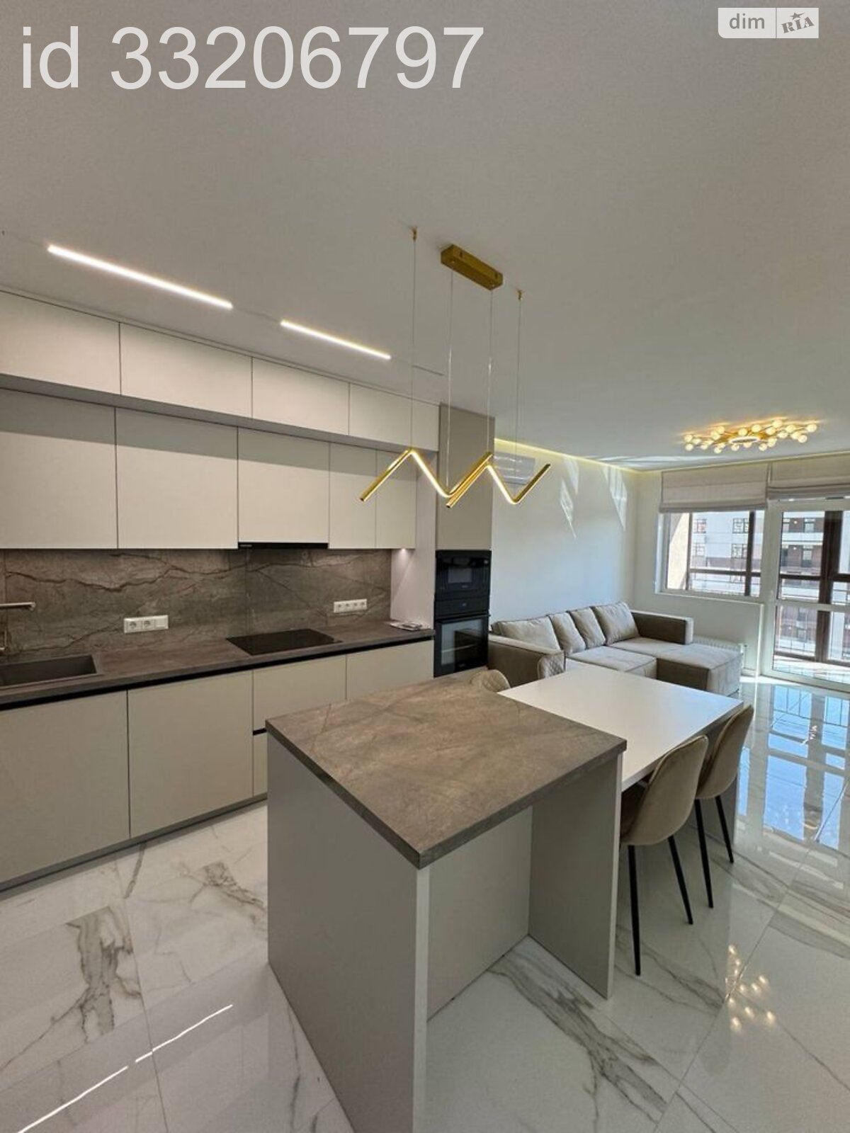 Luxury Apartment in Varshavsky Complex with Designer Renovation
