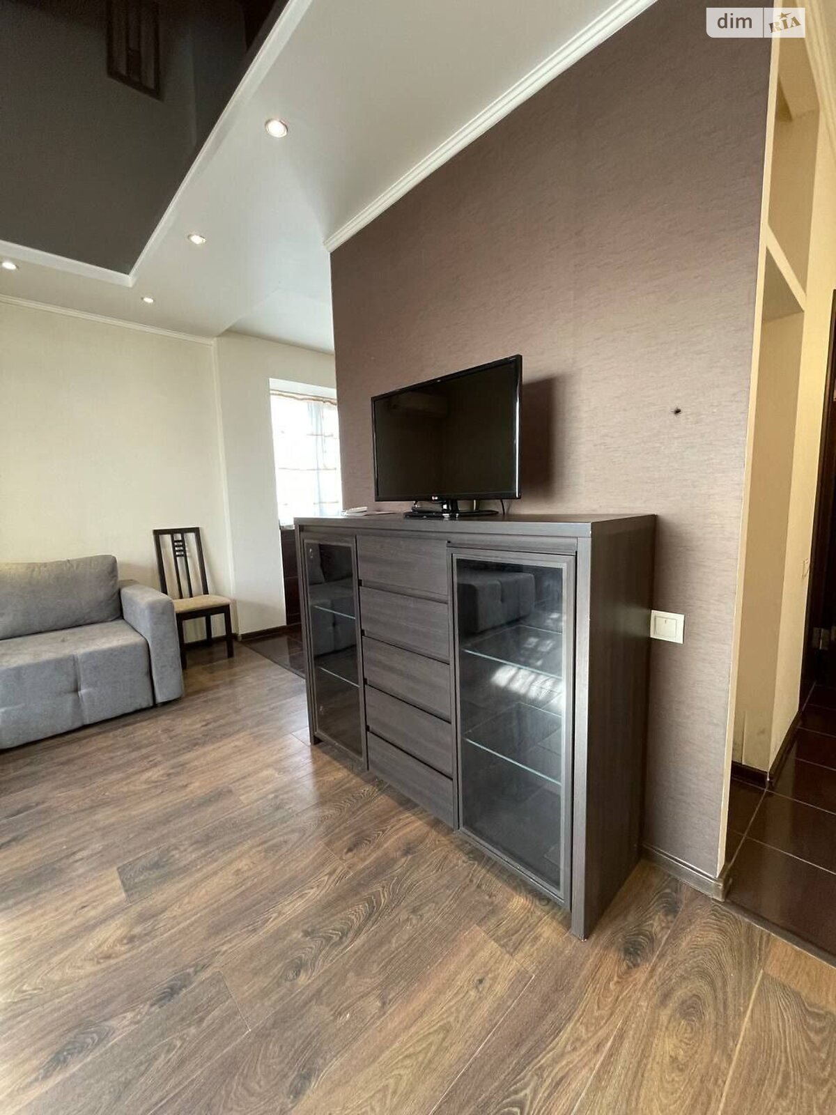 Two-room apartment with modern design on Chernovola Street