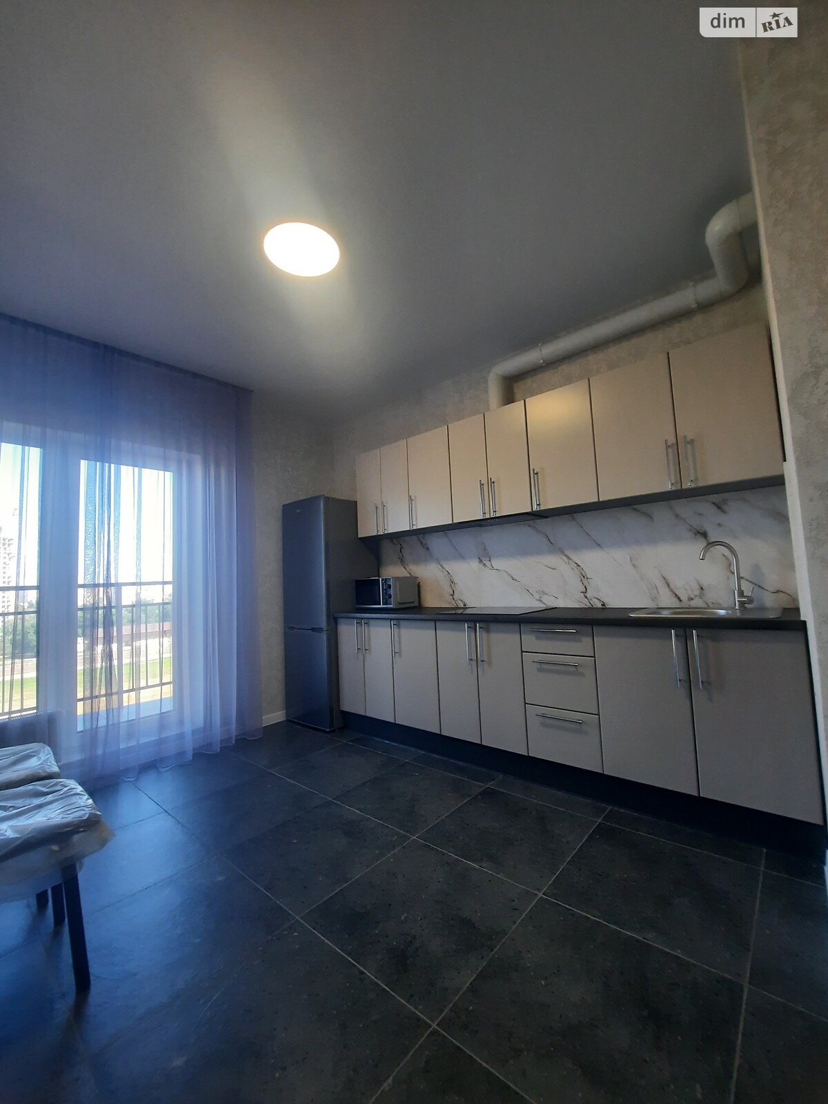 1-bedroom apartment in 60 Zhemchuzhina Complex near Krasnov Street