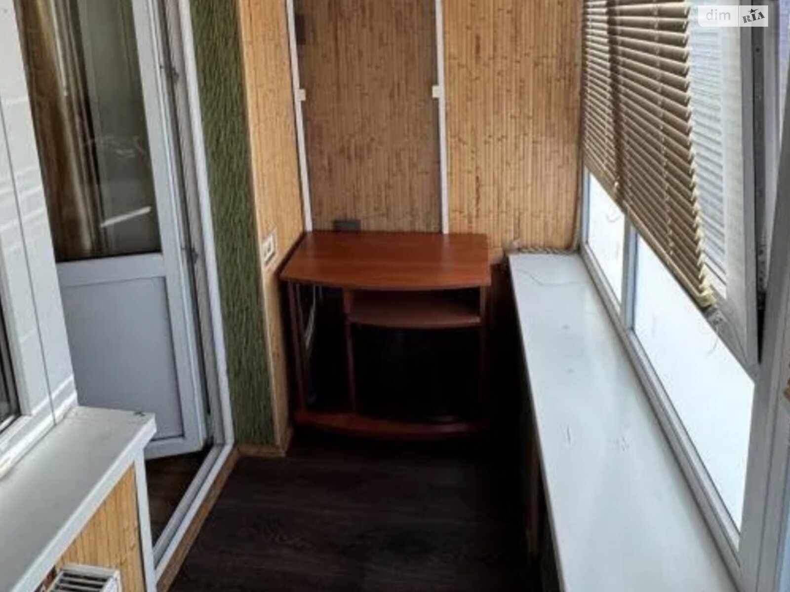 2-Room Apartment on Rabochaya 24, Near Antonovicha