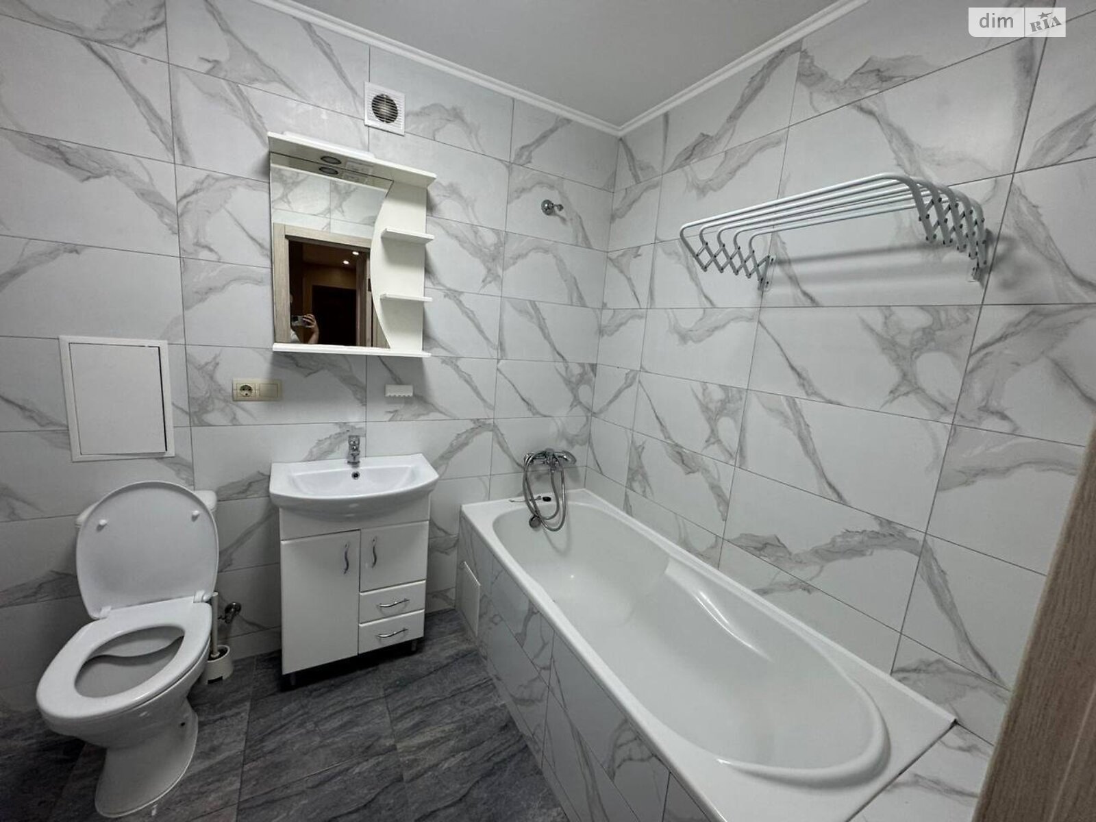 Spacious 1-bedroom apartment converted to 2-bedroom, 50 sq m