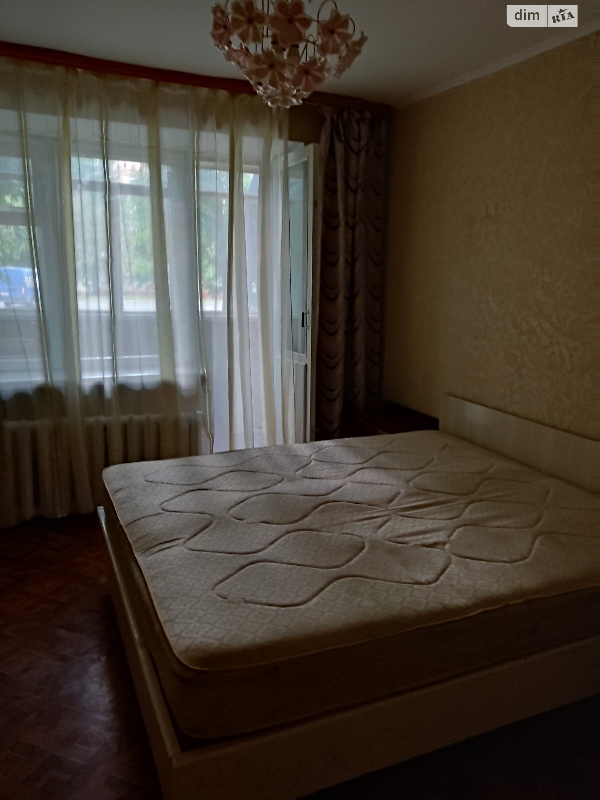 Furnished apartment near schools and kindergartens