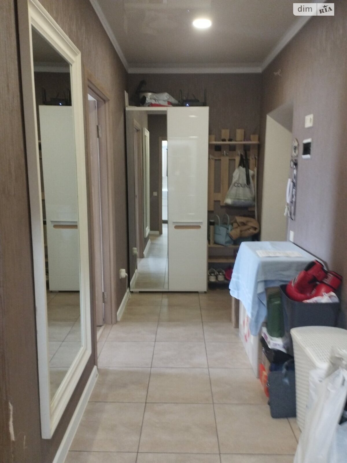 2-room apartment on Sakharova, new brick building with own heating