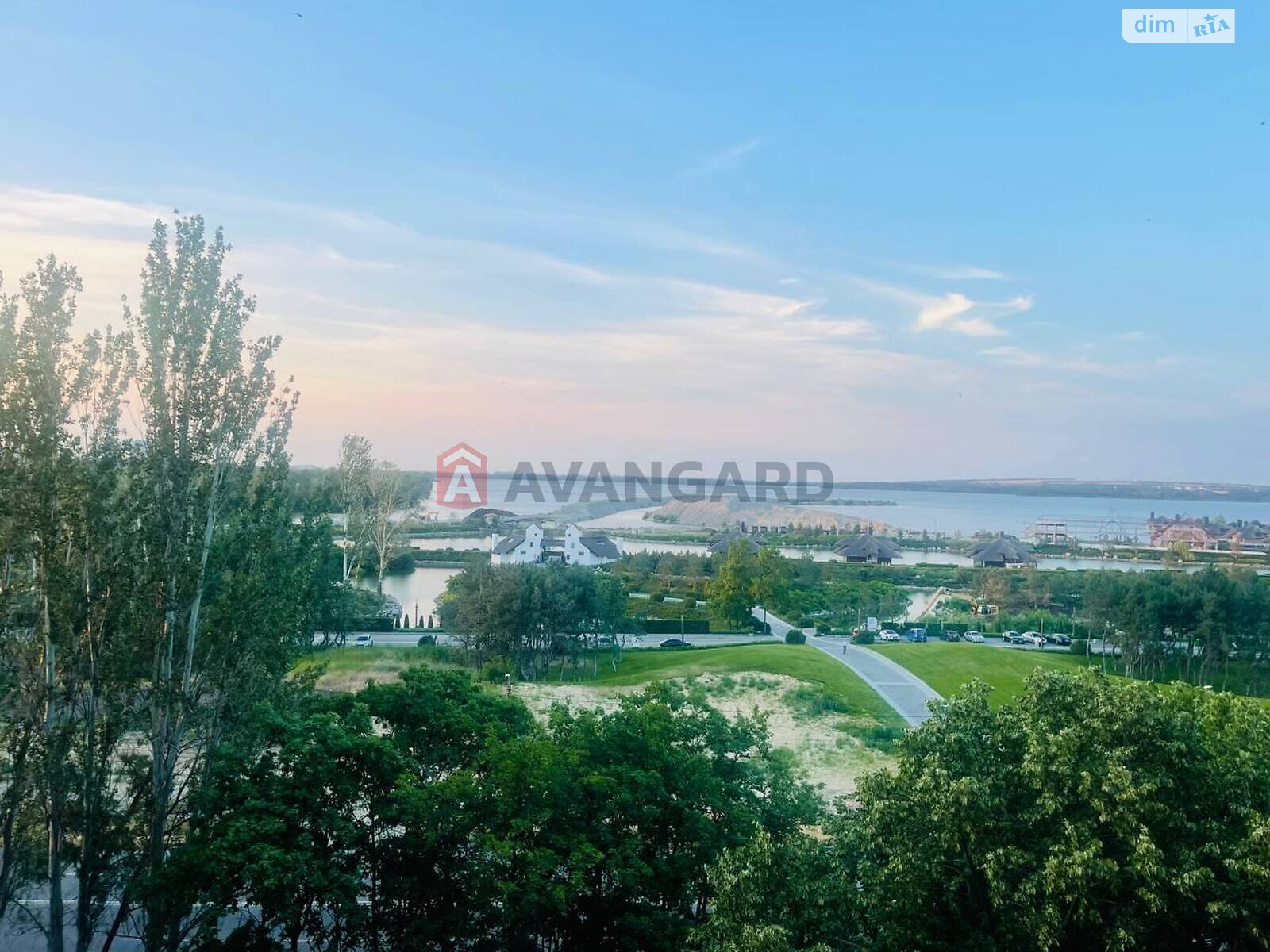 1-Bedroom Apartment at Peremoha-6 with River and Yacht Club View
