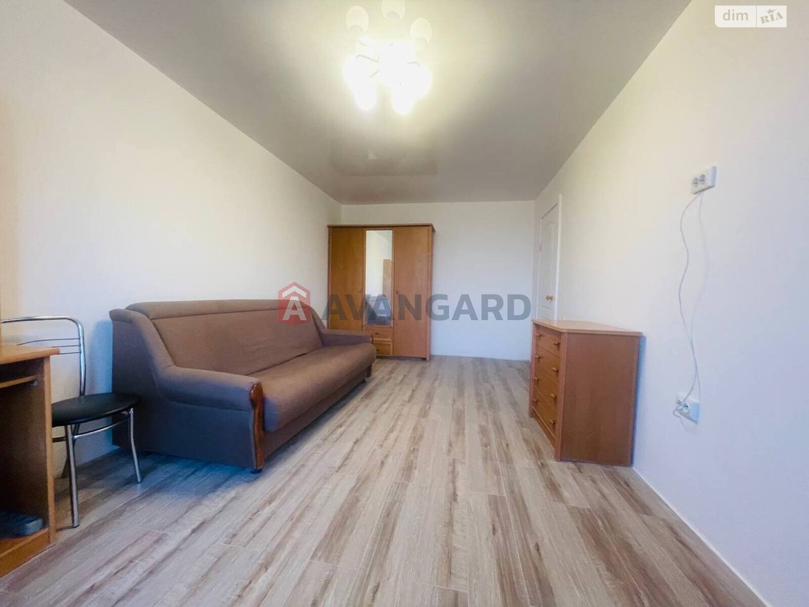 1-Bedroom Apartment at Peremoha-6 with River and Yacht Club View
