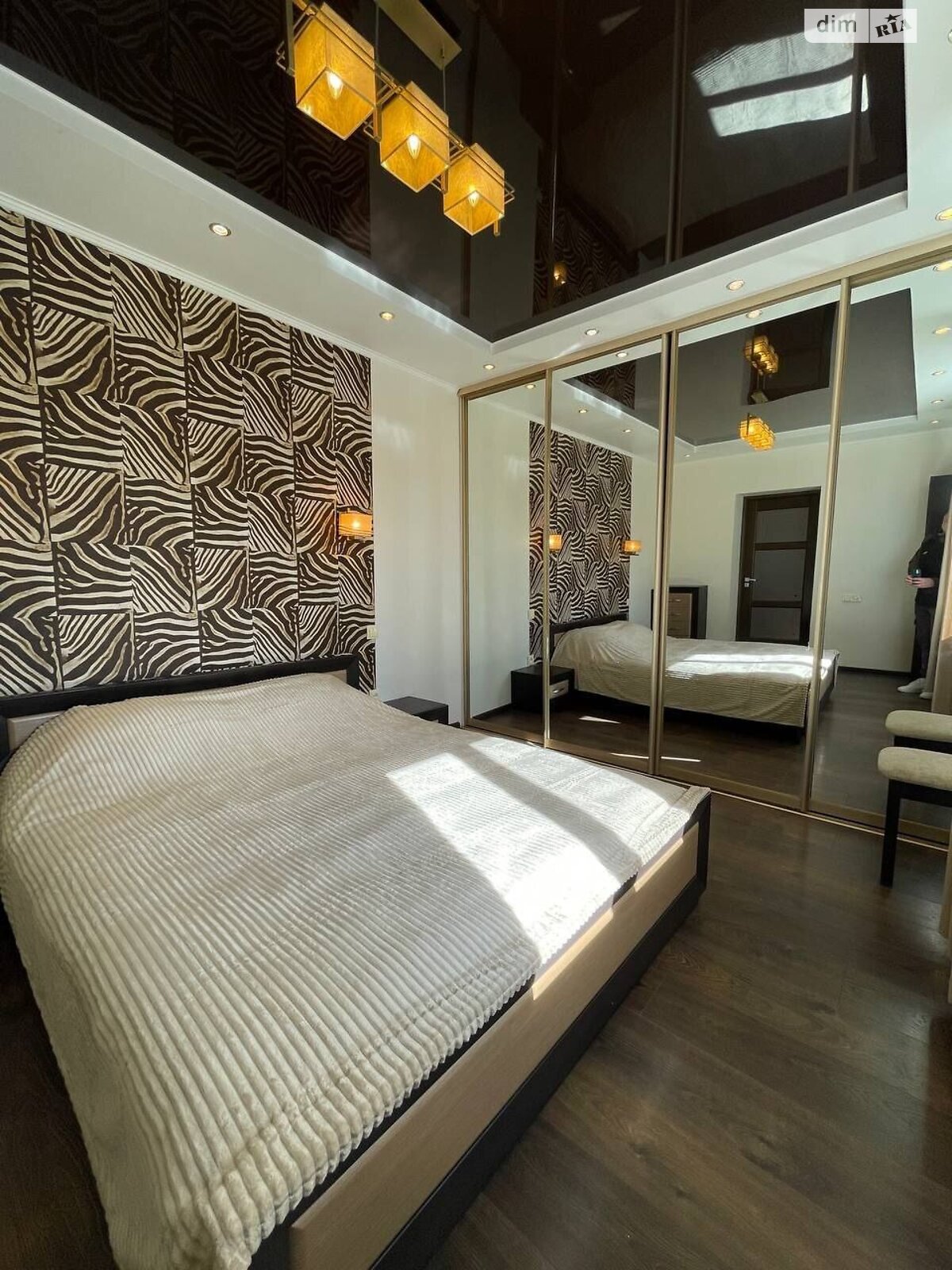 Two-room apartment with modern design on Chernovola Street