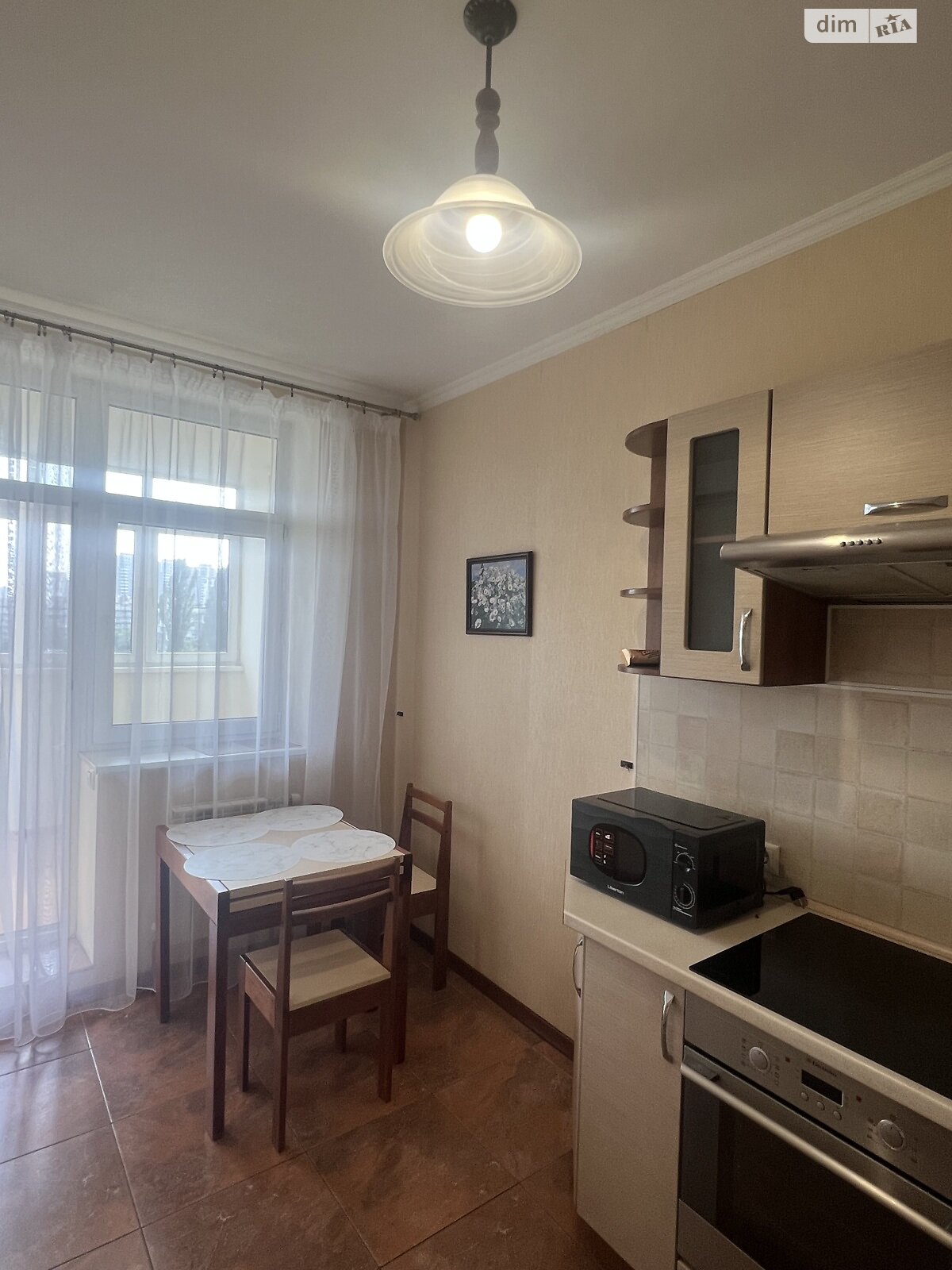1-bedroom apartment on 8th floor of 25-story building
