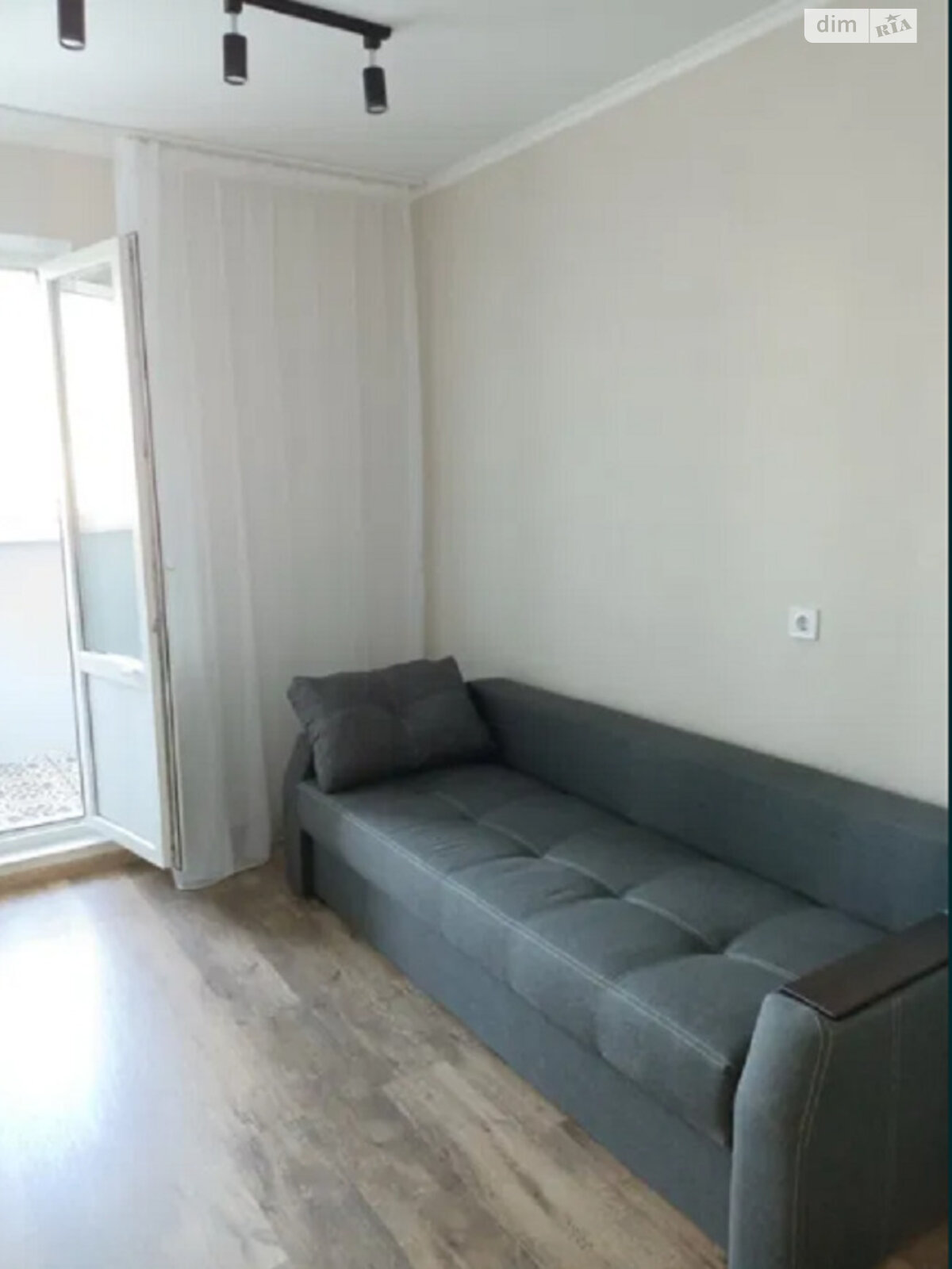 Modern 2-Room Apartment in ЖК Ревуцкий, Near Kharkivska Metro
