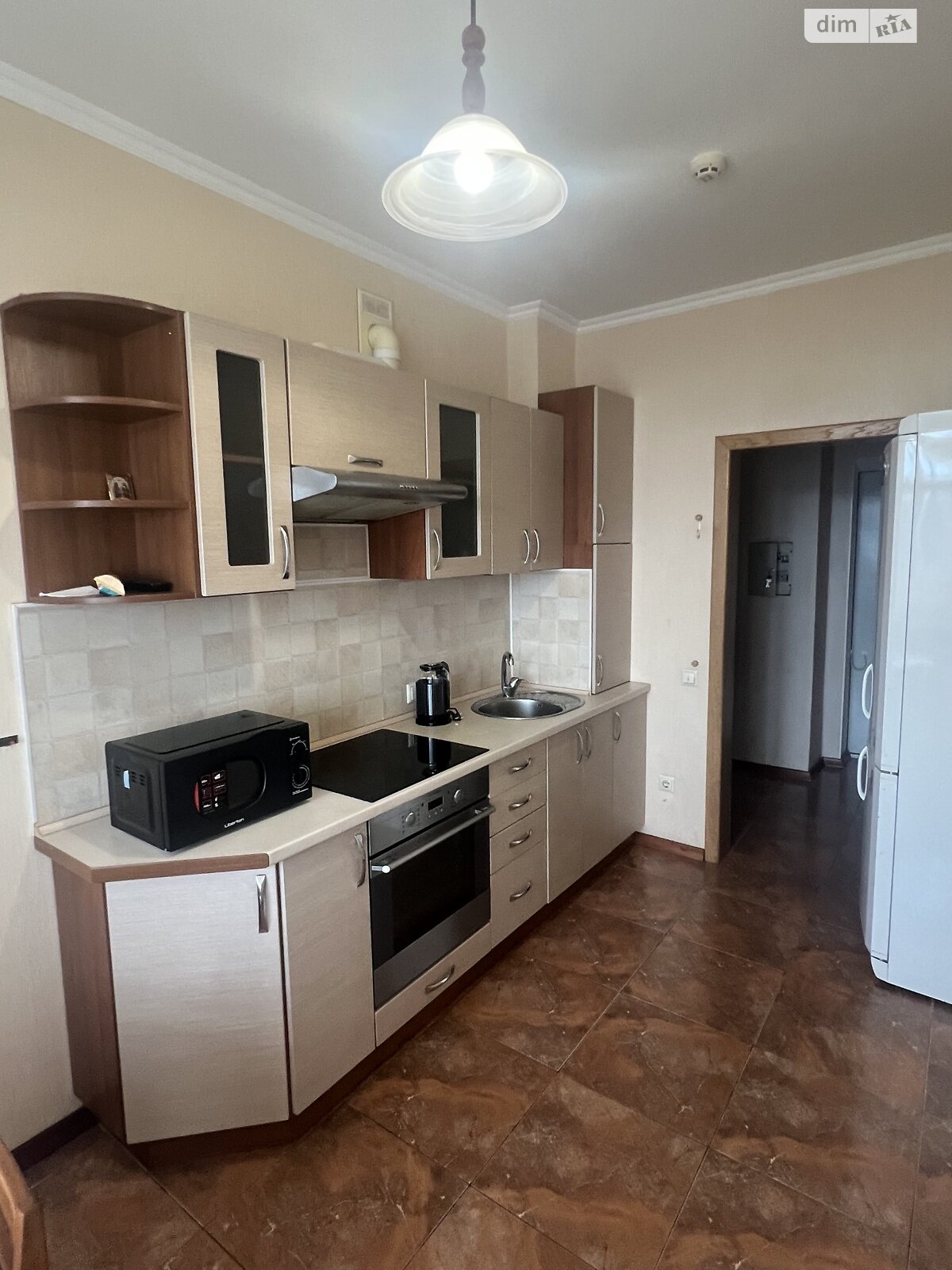 1-bedroom apartment on 8th floor of 25-story building