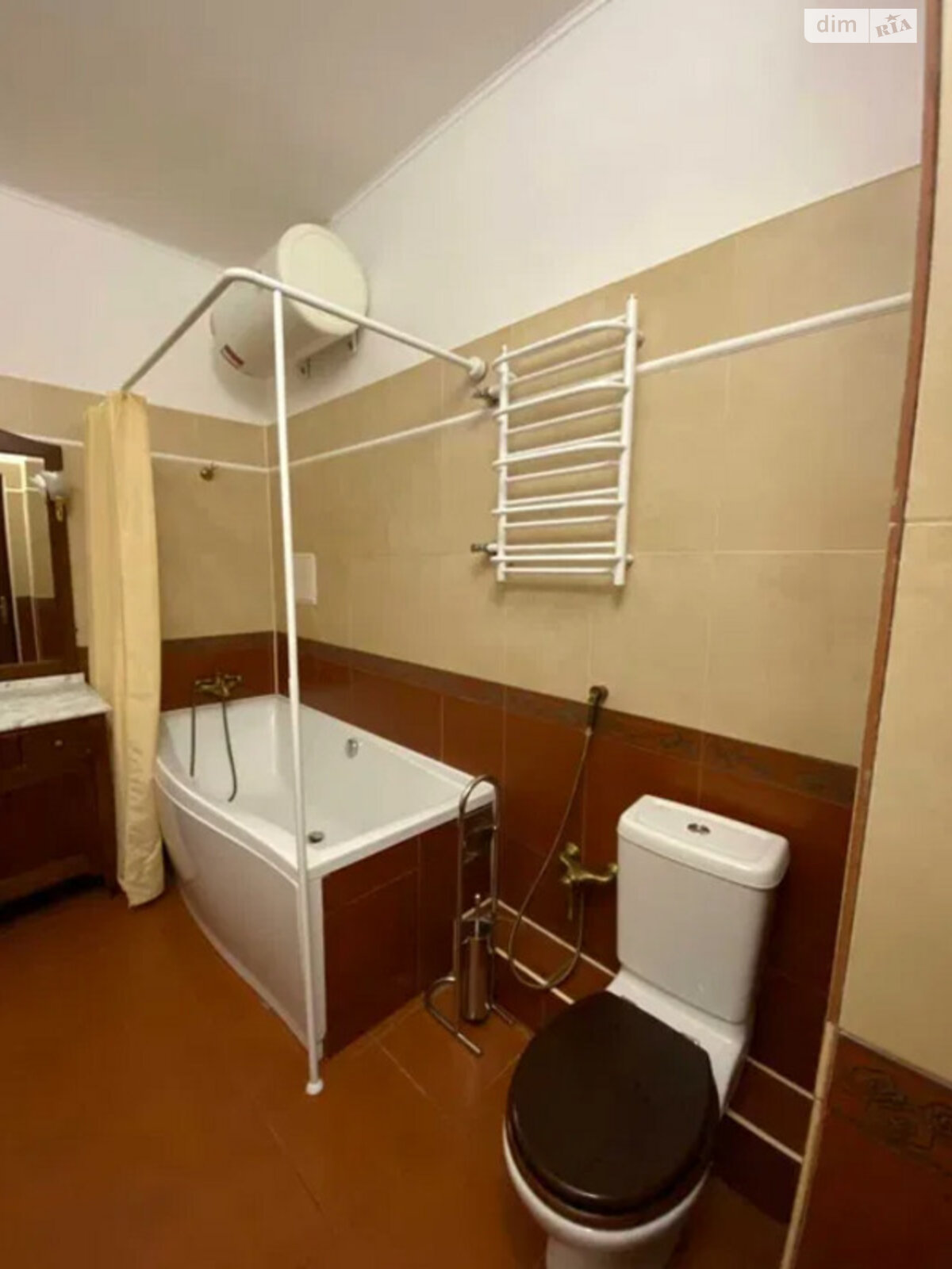 Two-room studio apartment in Botanik Towers, city center