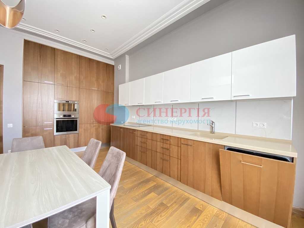 Spacious 3-bedroom apartment in Carnegie Tower, Pechersk District