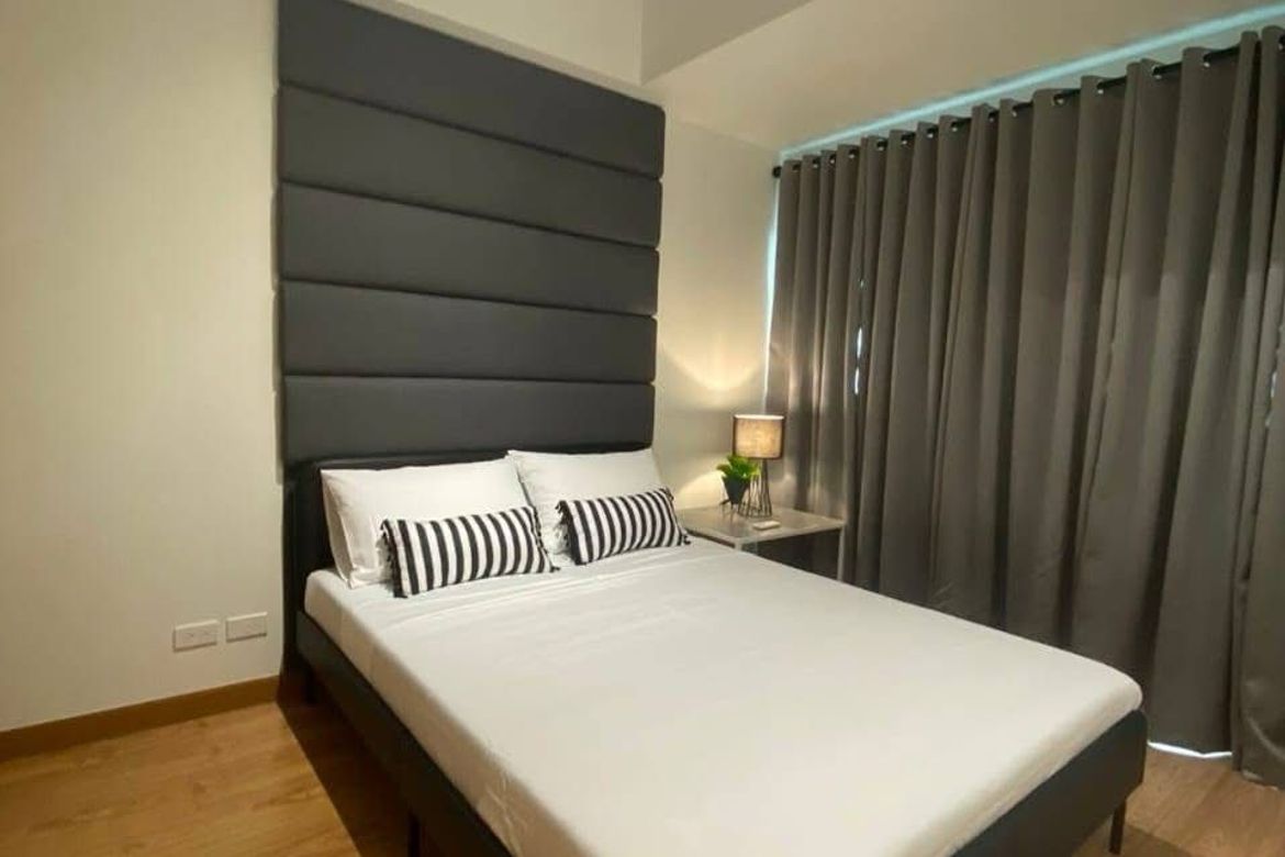 1-бөлмелі жиһаздалған пәтер Madison Park West-те