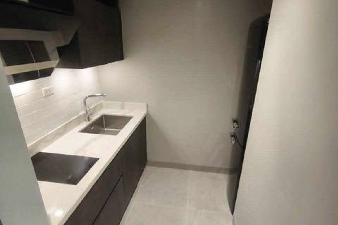 Uptown Arts Residences, BGC тұрғын үй кешеніндегі студия