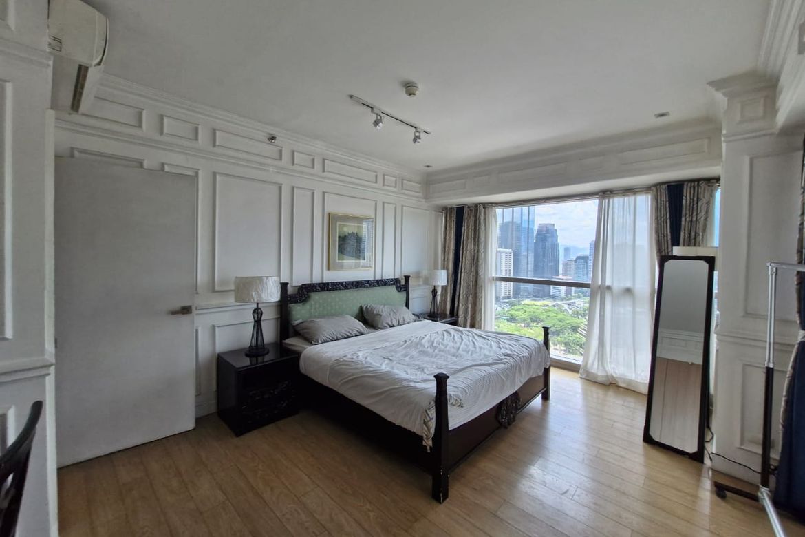 One Shangri-La Place-те қала көрінісі бар талғампаз 1 бөлмелі пәтер