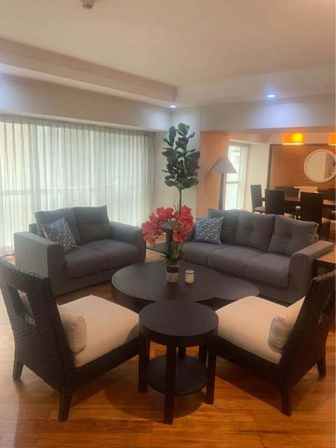 Forbes Tower Salcedo Makati-дағы 2 бөлмелі пәтер