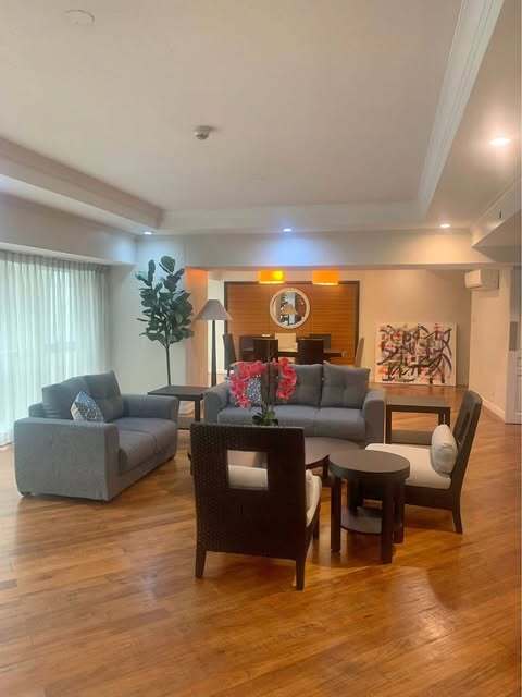 Forbes Tower Salcedo Makati-дағы 2 бөлмелі пәтер