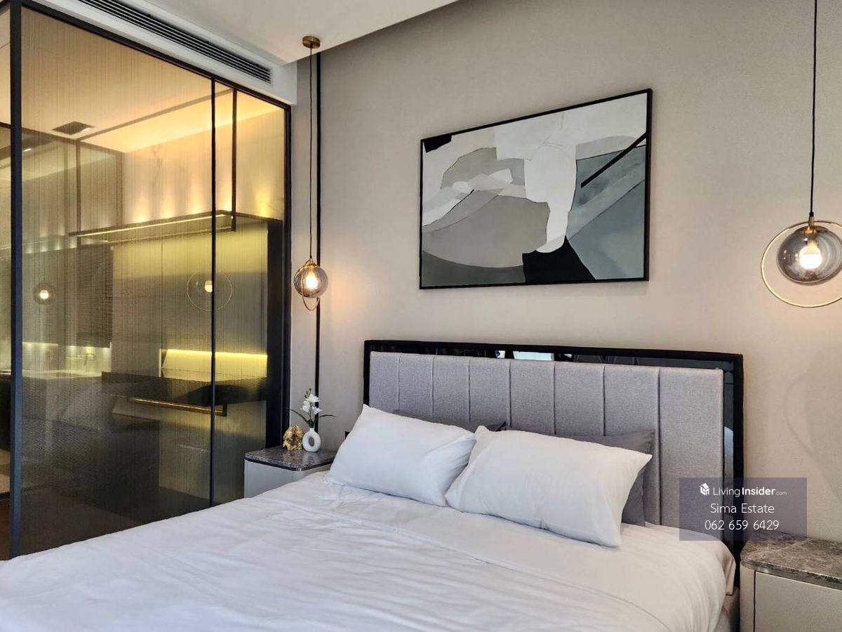 Luxury 2-Bedroom Condo at The Monument Thonglor