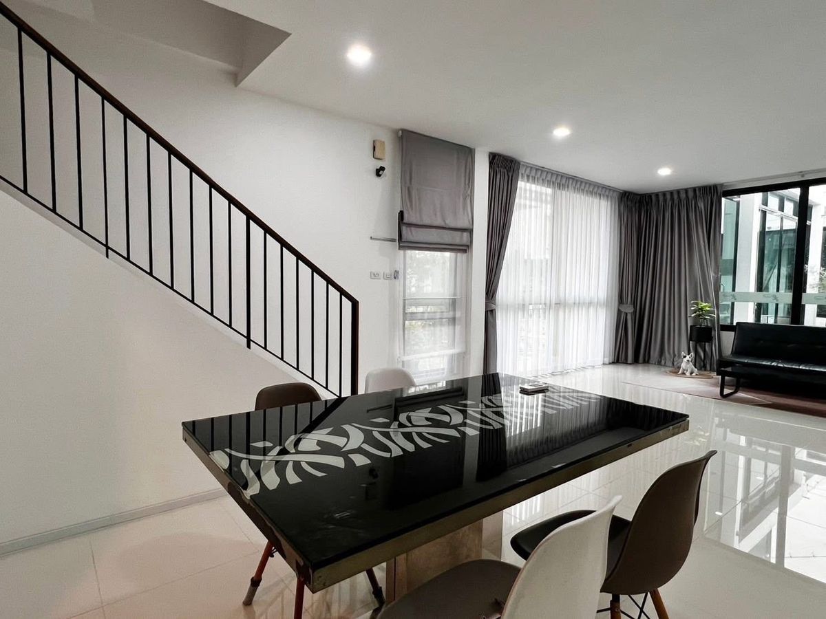 Large Detached House for Rent in The Village, Di Ether, Greenwood, Rangsit