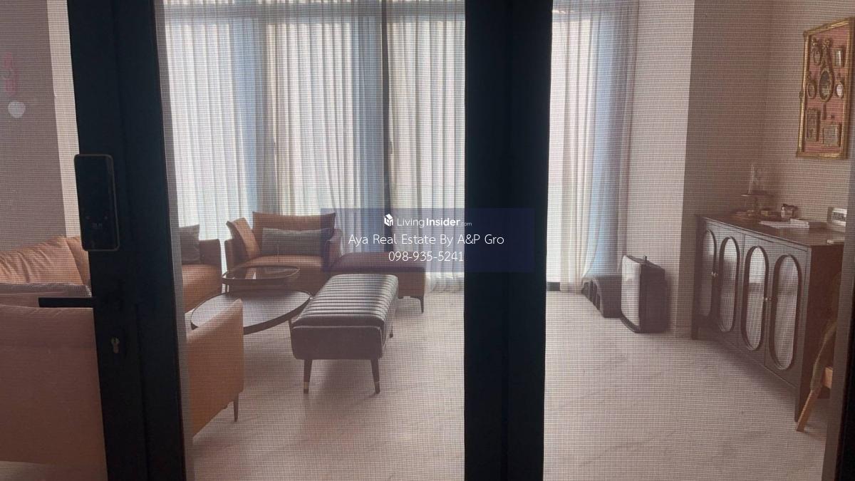 The Monument Thonglo - Luxurious 2-Bedroom Condo near BTS