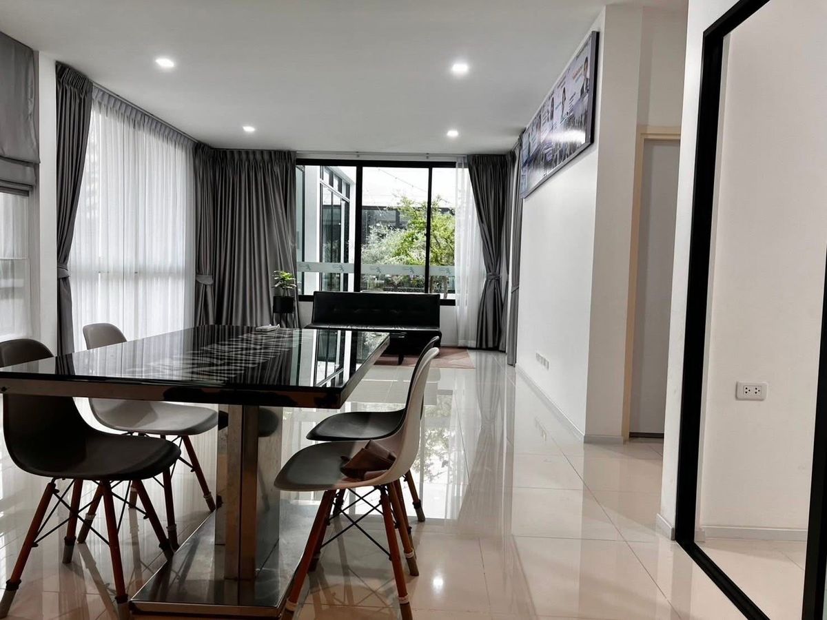 Large Detached House for Rent in The Village, Di Ether, Greenwood, Rangsit