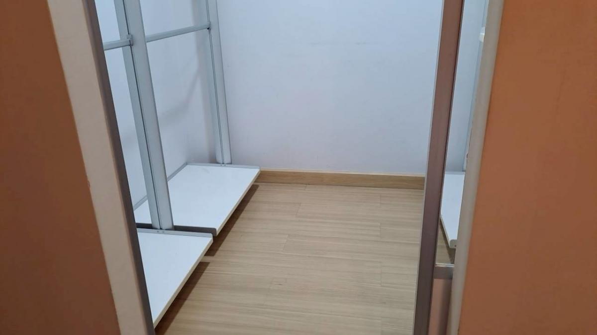 New Fully Furnished Room with Pool View at The Parkland Srinakarin