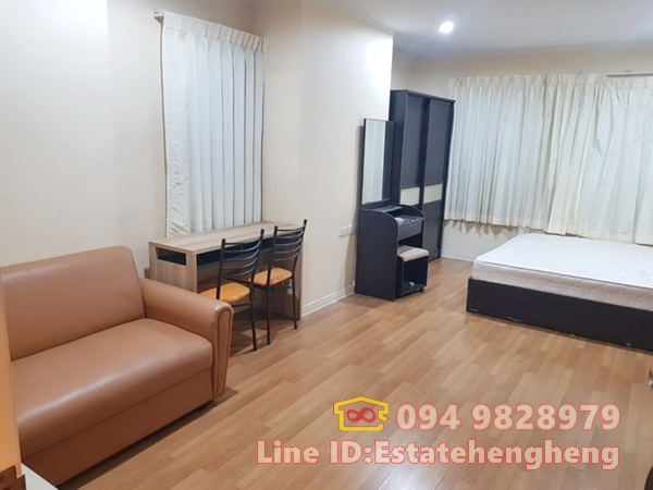 Fully Furnished Studio at Lumpini Ratchada-Thapra with Pool View
