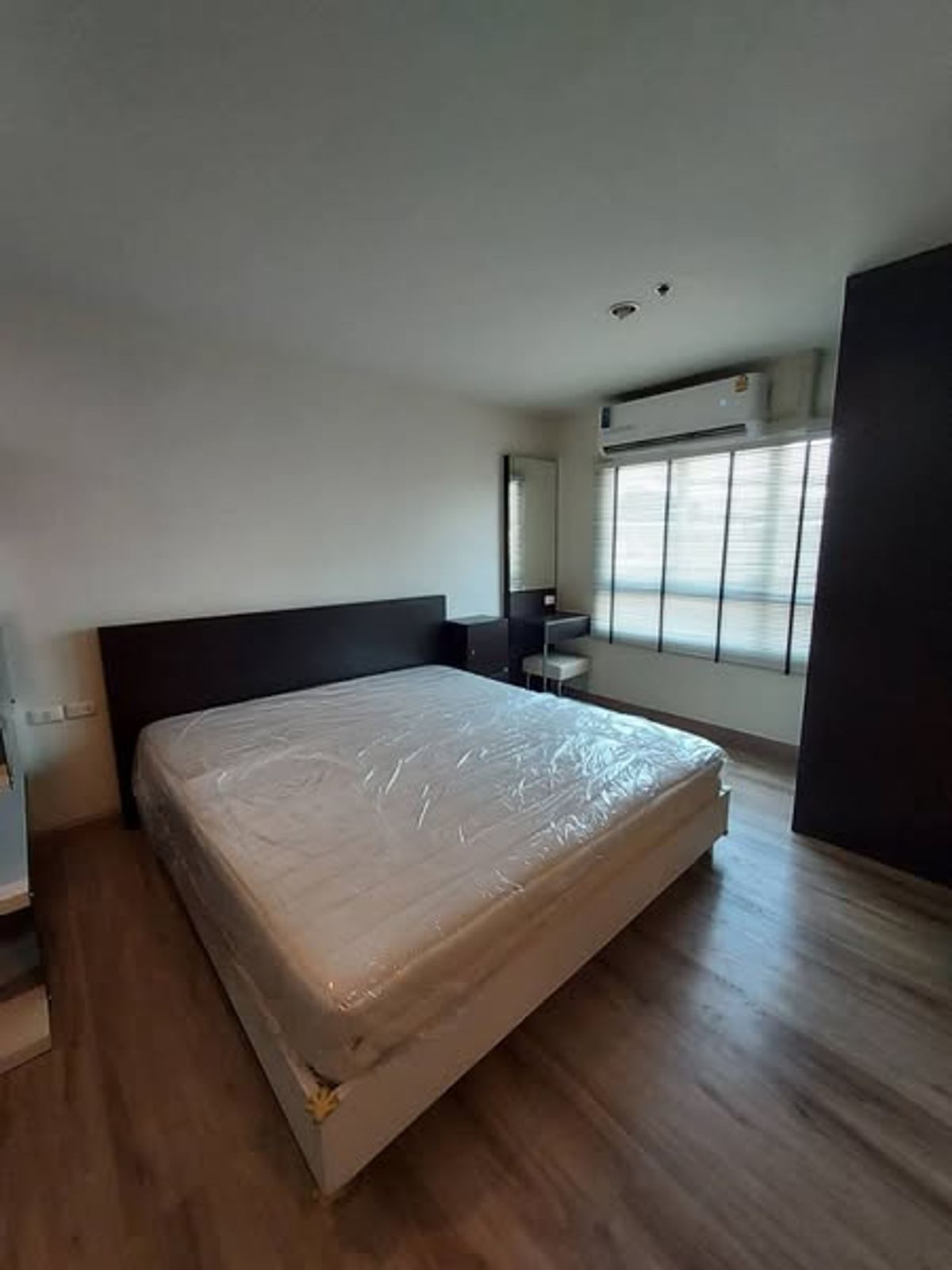 Studio Apartment near Ladprao 44, Yellow Train Station