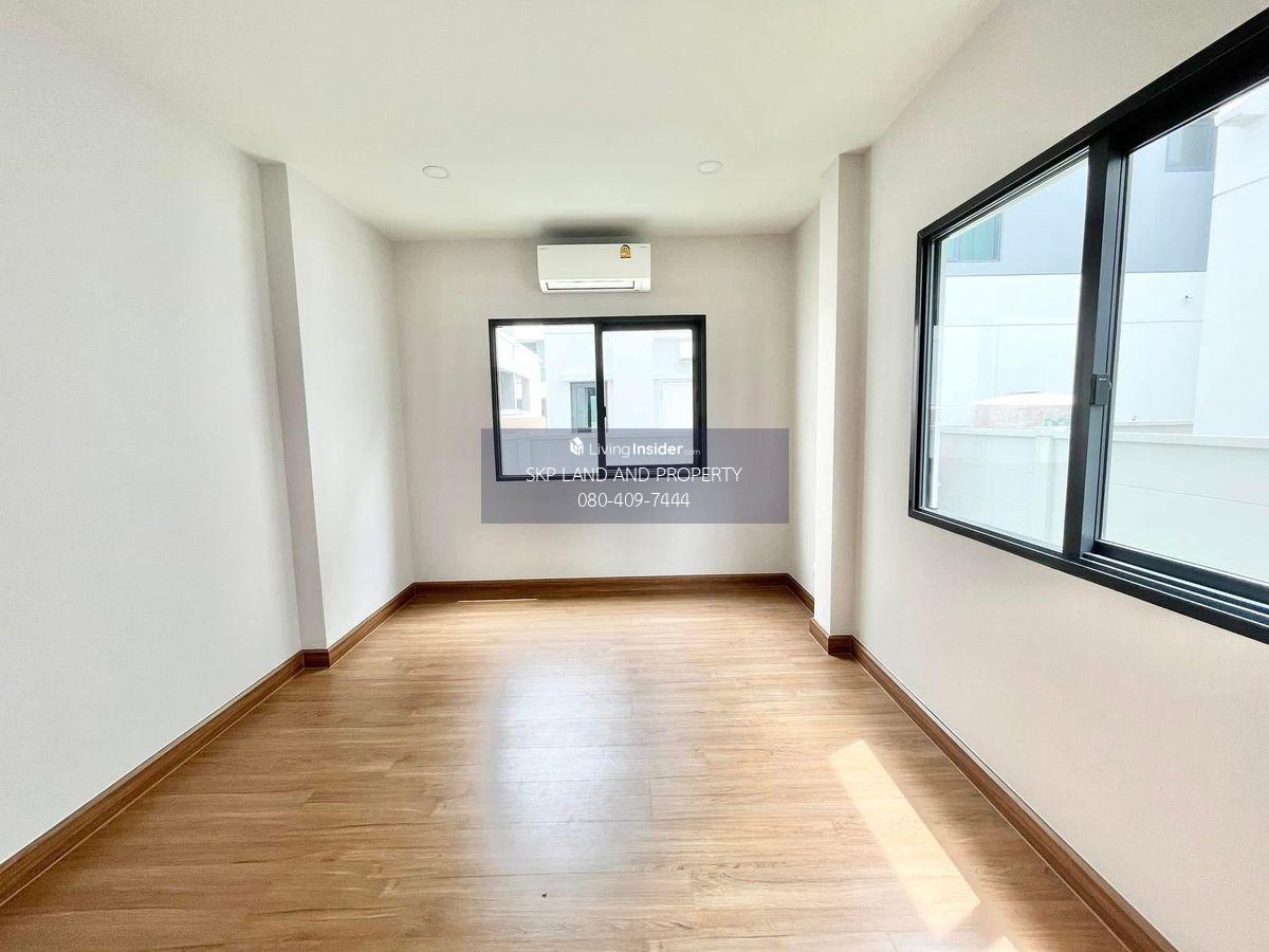 Beautiful Spacious House near Harrow International School