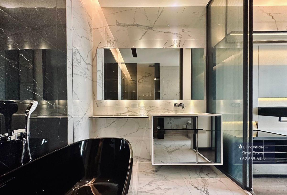 Luxury 2-Bedroom Condo at The Monument Thonglor