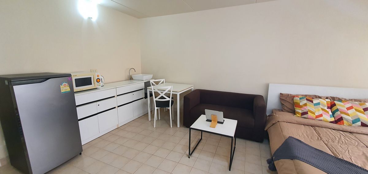 Fully Furnished Condo near Silpakorn University, Muang Thong Thani