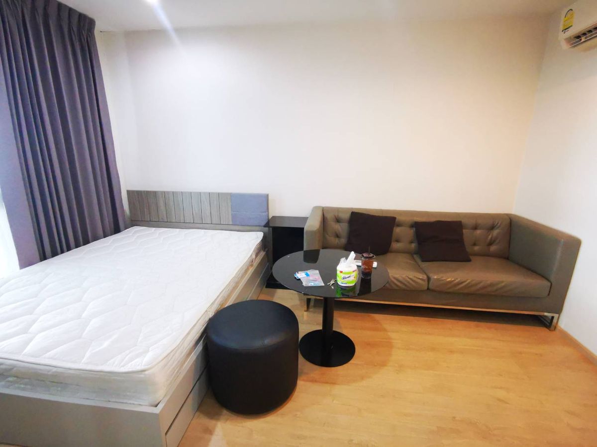 Ideo Sathorn Thapra Condo - Compact Studio Near BTS Pho Nimit