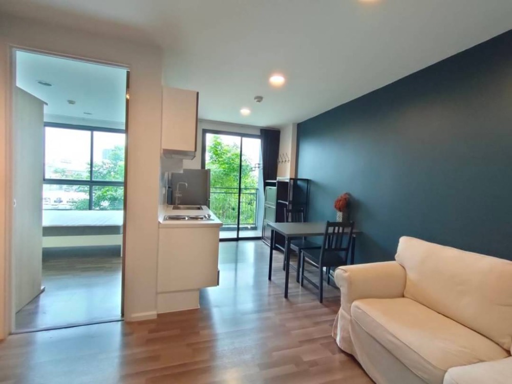 Living Nest Ramkhamhaeng-тегі 1 бөлмелі пәтер, 31 шаршы метр, толық жабдықталған