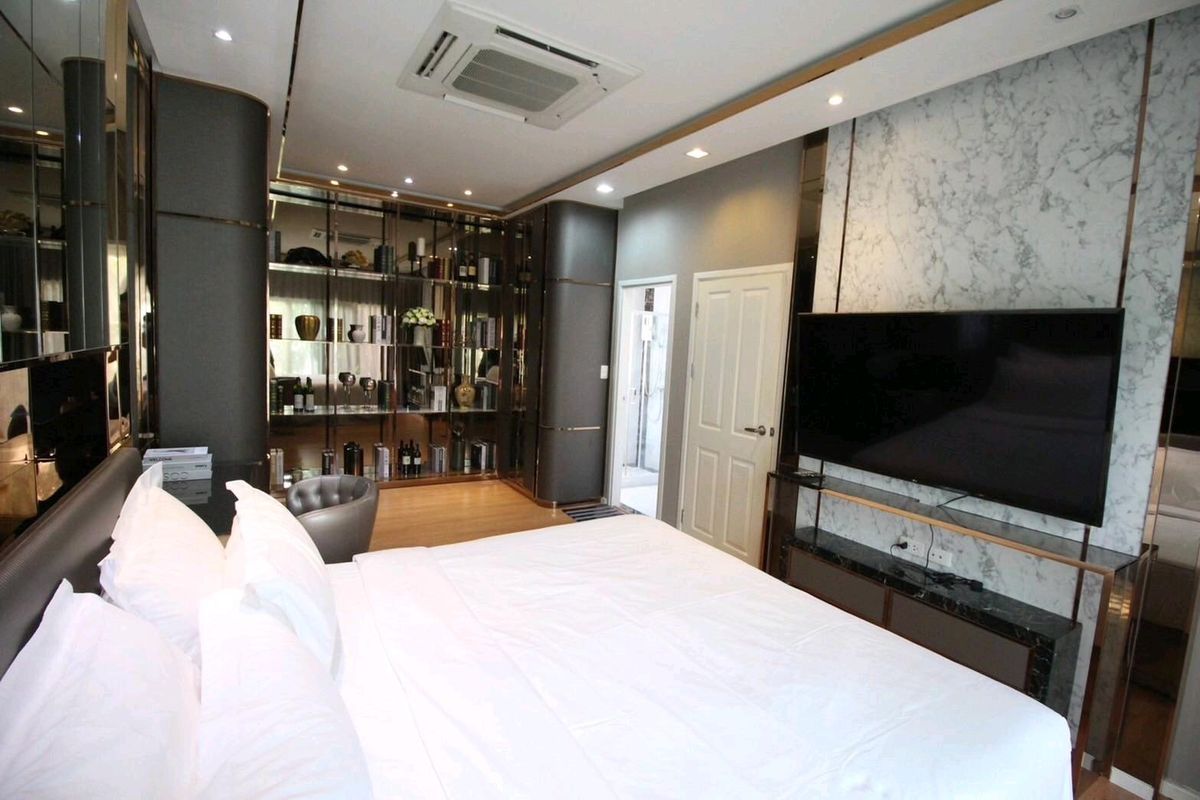 2-Story House with Premium Facilities near Kaset Nawamin